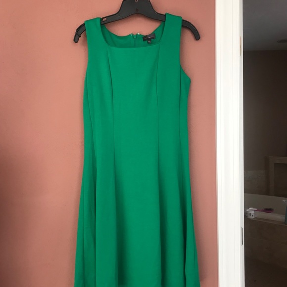The Limited green dress size 0 gently used - Picture 5 of 7